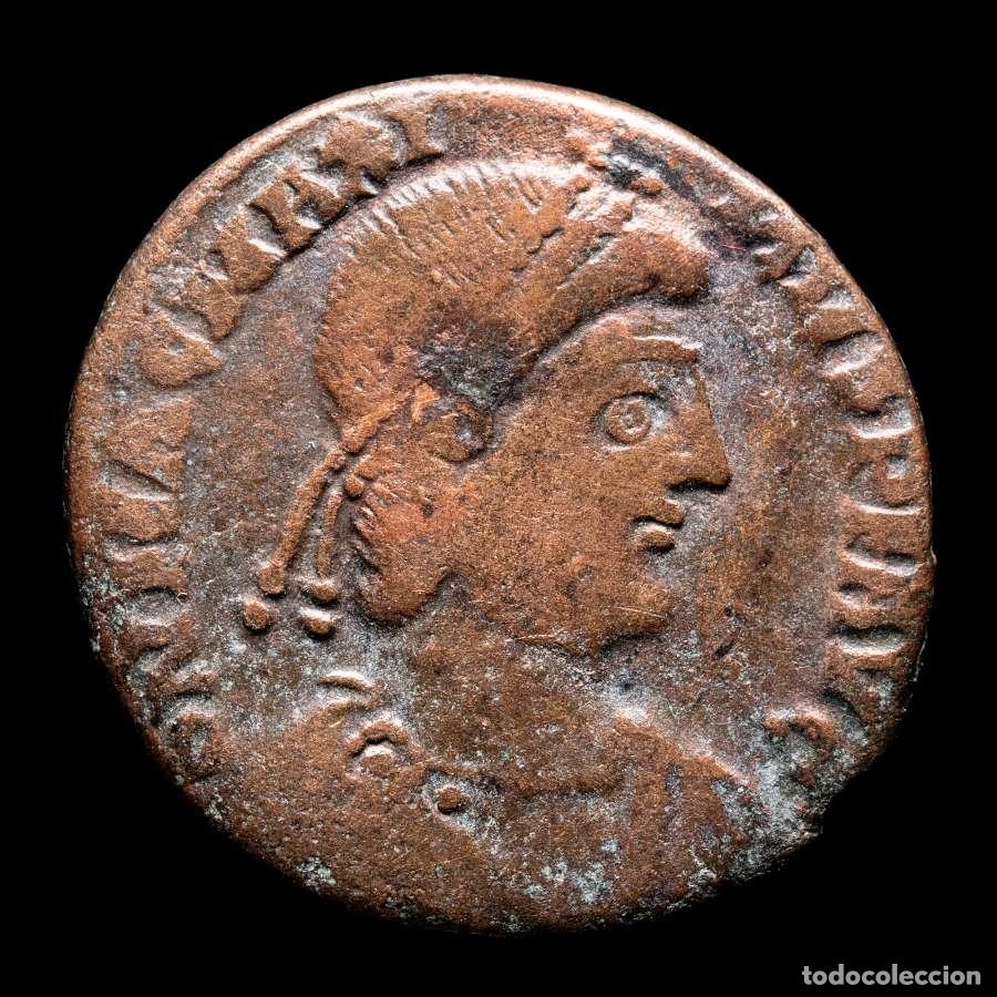 Monedas Imperio romano: Magno Maximo 383-8 dC. Maiorina Lyon REPARATIO-REIPVB / LVGS (3752)