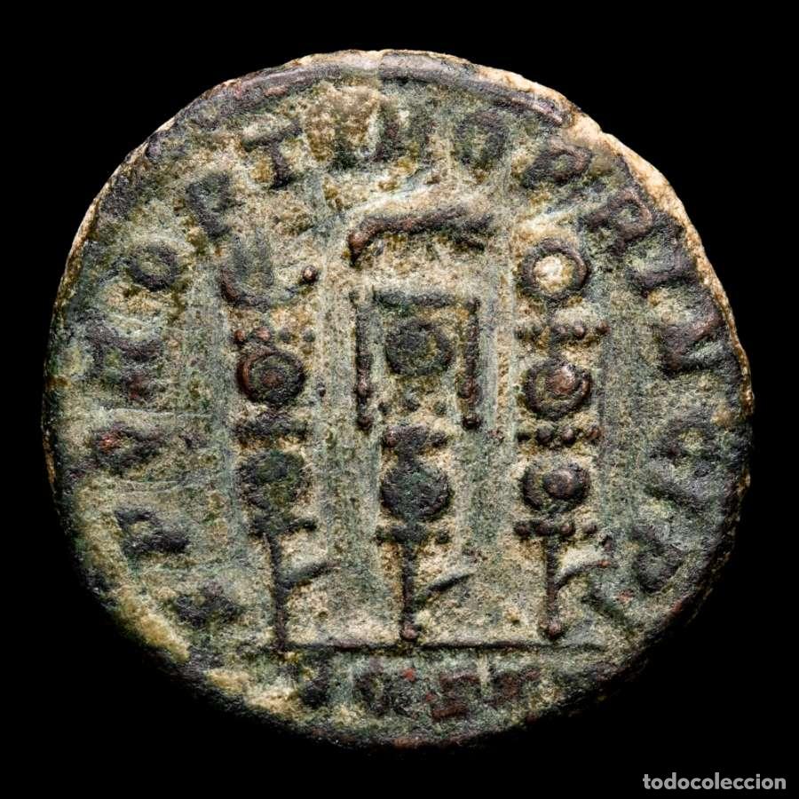 Monedas Imperio romano: Maximinus II Daza follis, Ostia MOSTT. Aguila legionaria, 313 d.C.