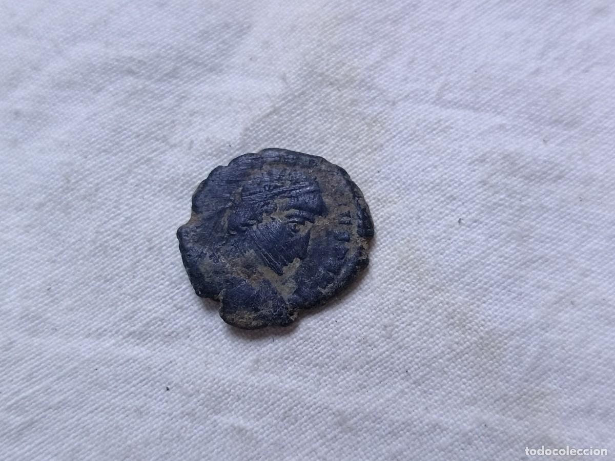 Monedas Imperio romano: MR13, Antigua Moneda Romana, emperador a identificar
