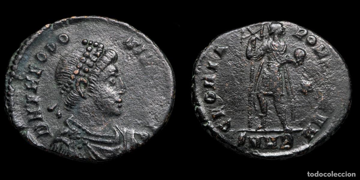 Monedas Imperio romano: Theodosius I Follis - GLORIA ROMANORVM, Heraclea - 22 mm / 4,23 gr.