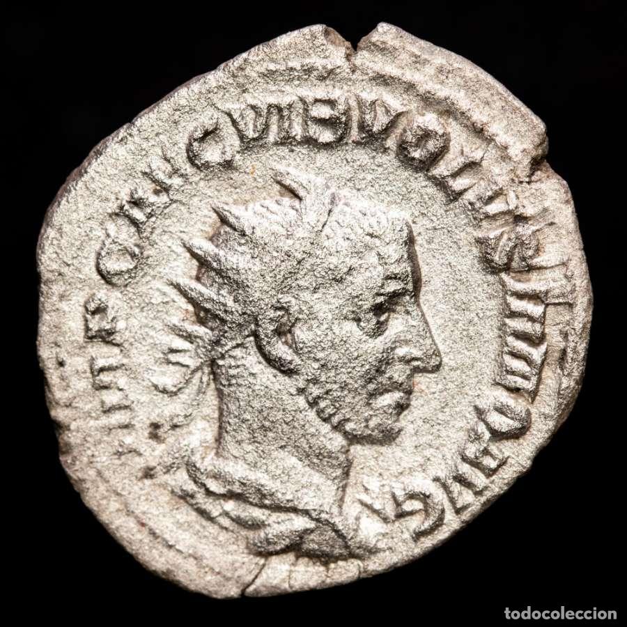 Monedas Imperio romano: Imperio Romano - Volusiano. Antoniniano de plata. PIETAS AVGG
