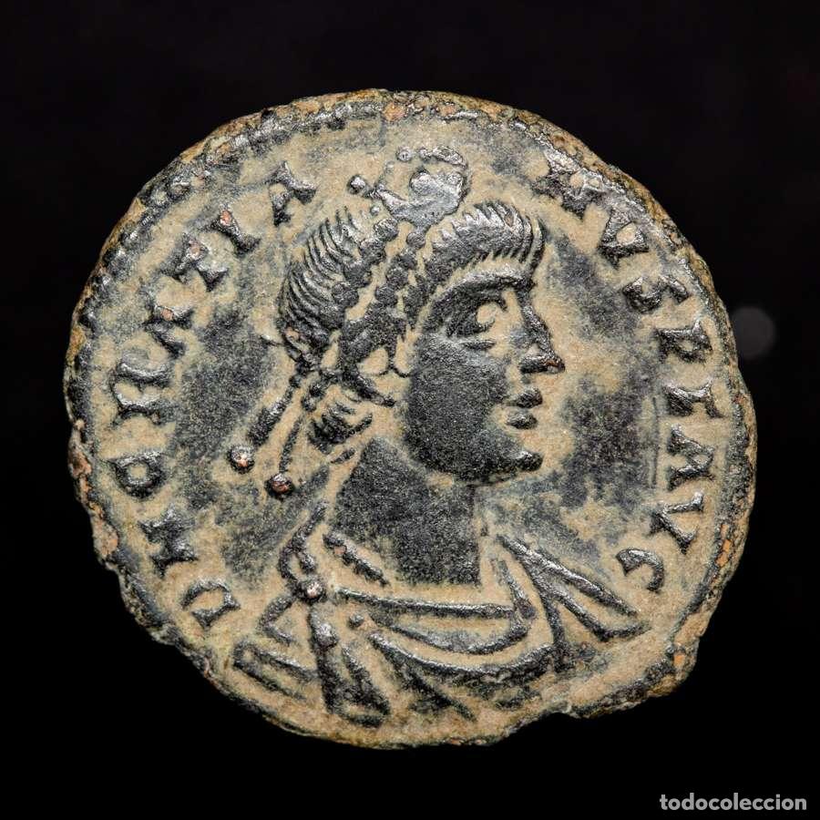 Monedas Imperio romano: Graciano 378-383 Centenional Roma SECVRITAS REIPVBLICAE. SM heart RQ