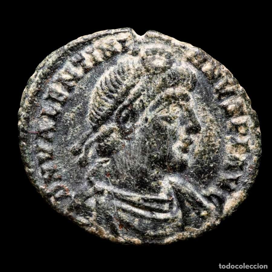 Monedas Imperio romano: Valentiniano I AE19. Roma. SM corazon RP. SECVRITAS REIPVBLICAE.