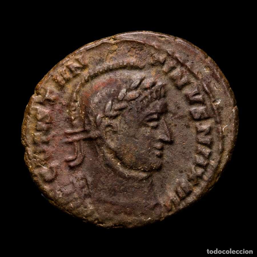 Monedas Imperio romano: Constantino I &AElig; Follis estilo barbaro - VICTORIAE LAETAE P. P. (327)