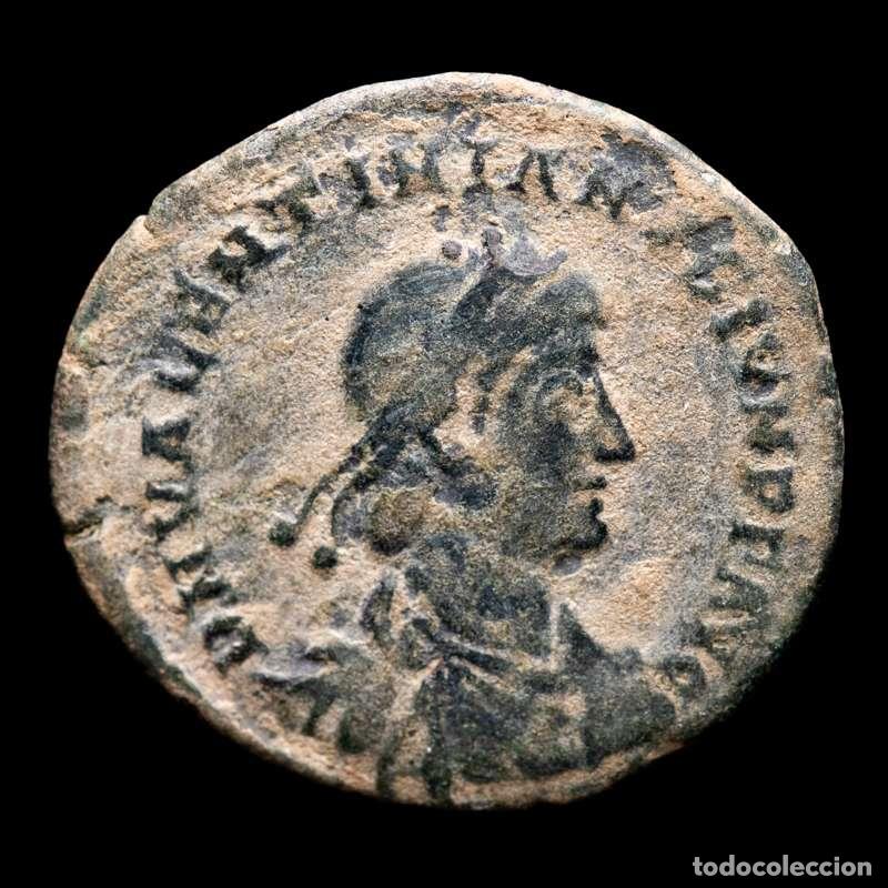 Monedas Imperio romano: Valentiniano II (375-392 d.C.), maiorina, Trier. REPARATIO REIPVB.