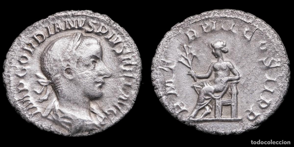 Monedas Imperio romano: Gordian III Bi Denarius - PM TRP IIII COS II PP - 20 mm / 2,93 gr.