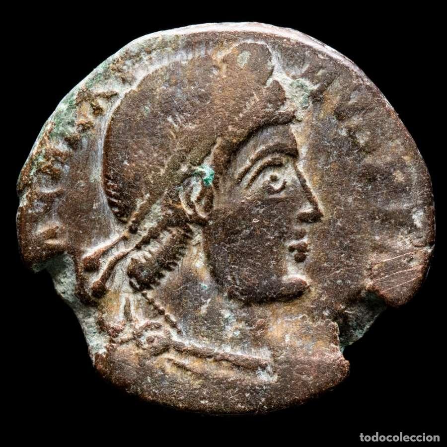 Monedas Imperio romano: Magno Maximo. Maiorina, Arles, REPARATIO REIPVB / SCON