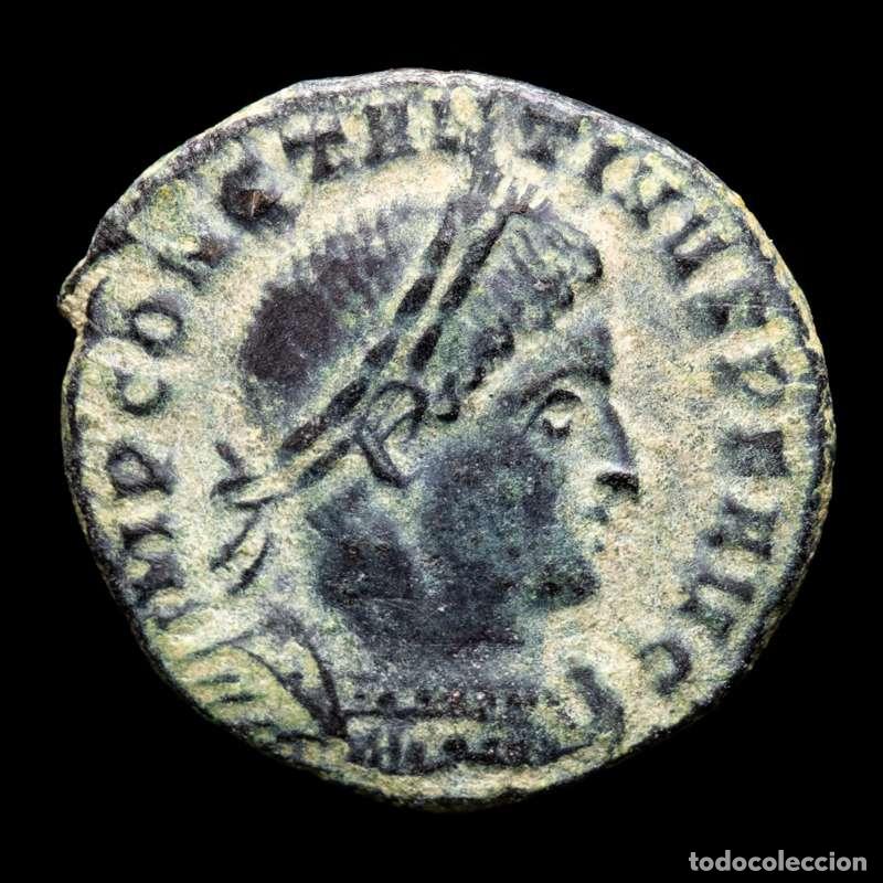 Monedas Imperio romano: Constantino I, follis. Ticinum. Estrella/TT. SOLI.INVI-C-TO COMITI.