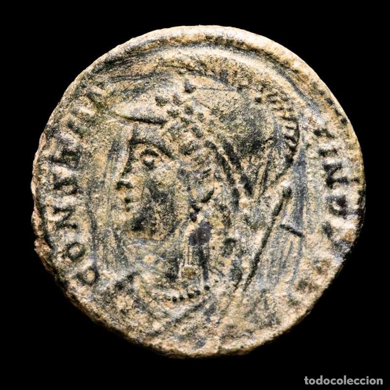 Monedas Imperio romano: Constantinopolis, follis Tesalonica SMTSA - Victoria sobre proa.