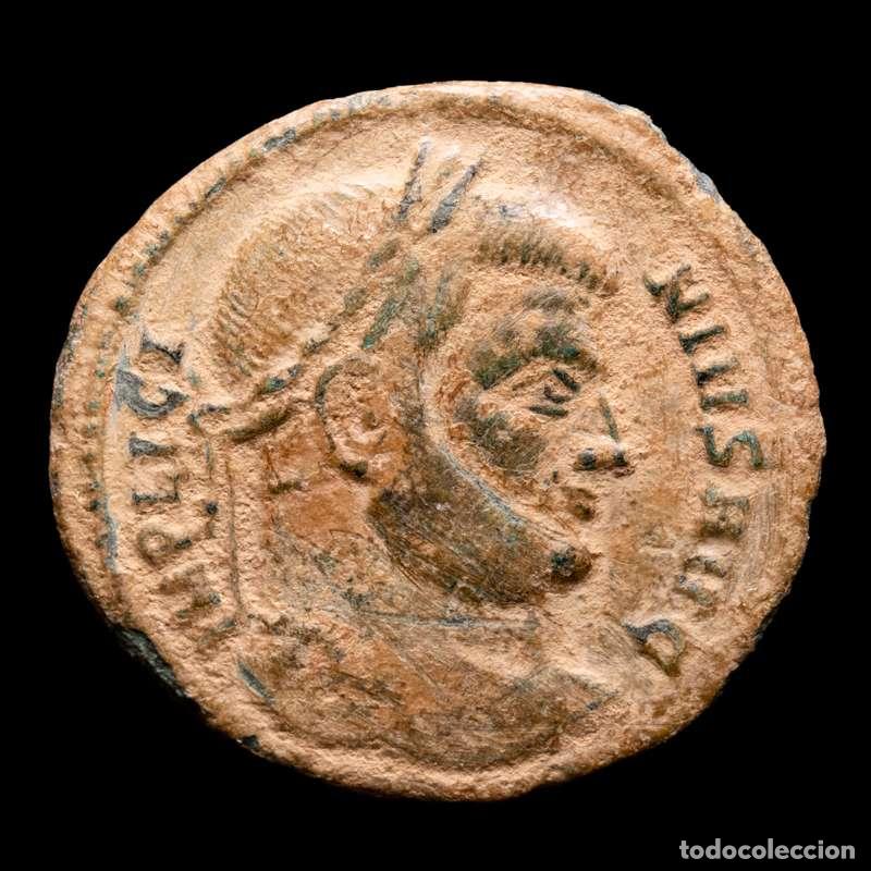 Monedas Imperio romano: Licinio I (308-324 dC) Follis Bronce. Siscia. VOT XX en corona ASIS☆