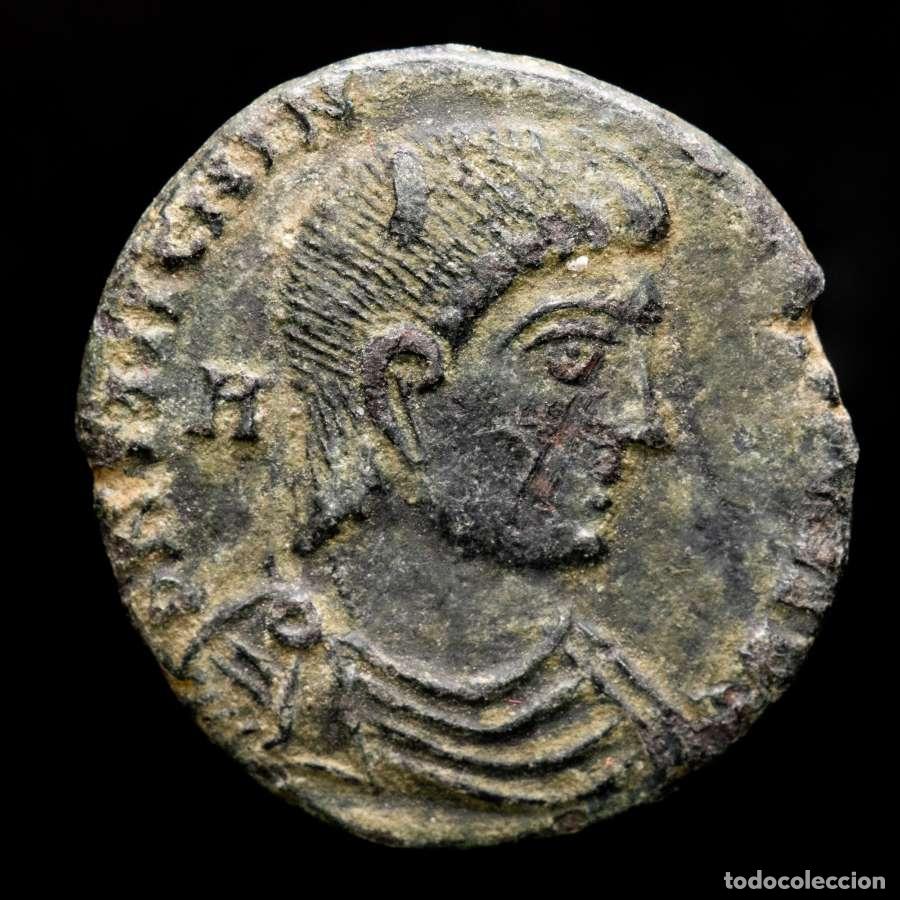 Monedas Imperio romano: Magnencio 352 dC &AElig; Maiorina Lugdunum Dos Victorias SV - RPLG (4224)