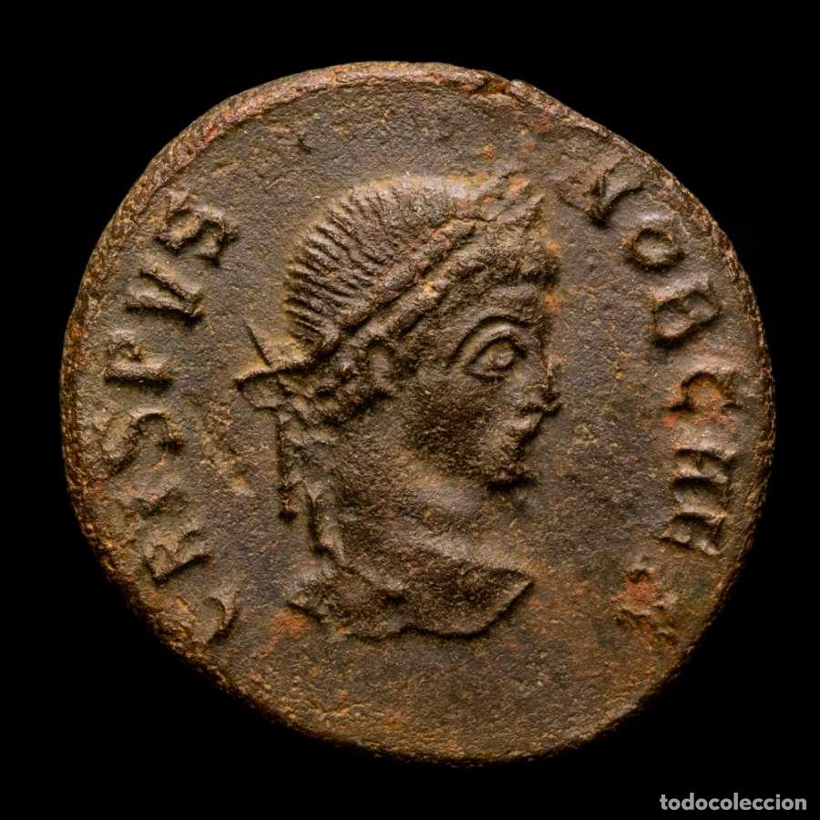 Monedas Imperio romano: Crispo y Constantino Follis Hibrido. Reverso VOT XX // P⊎A.