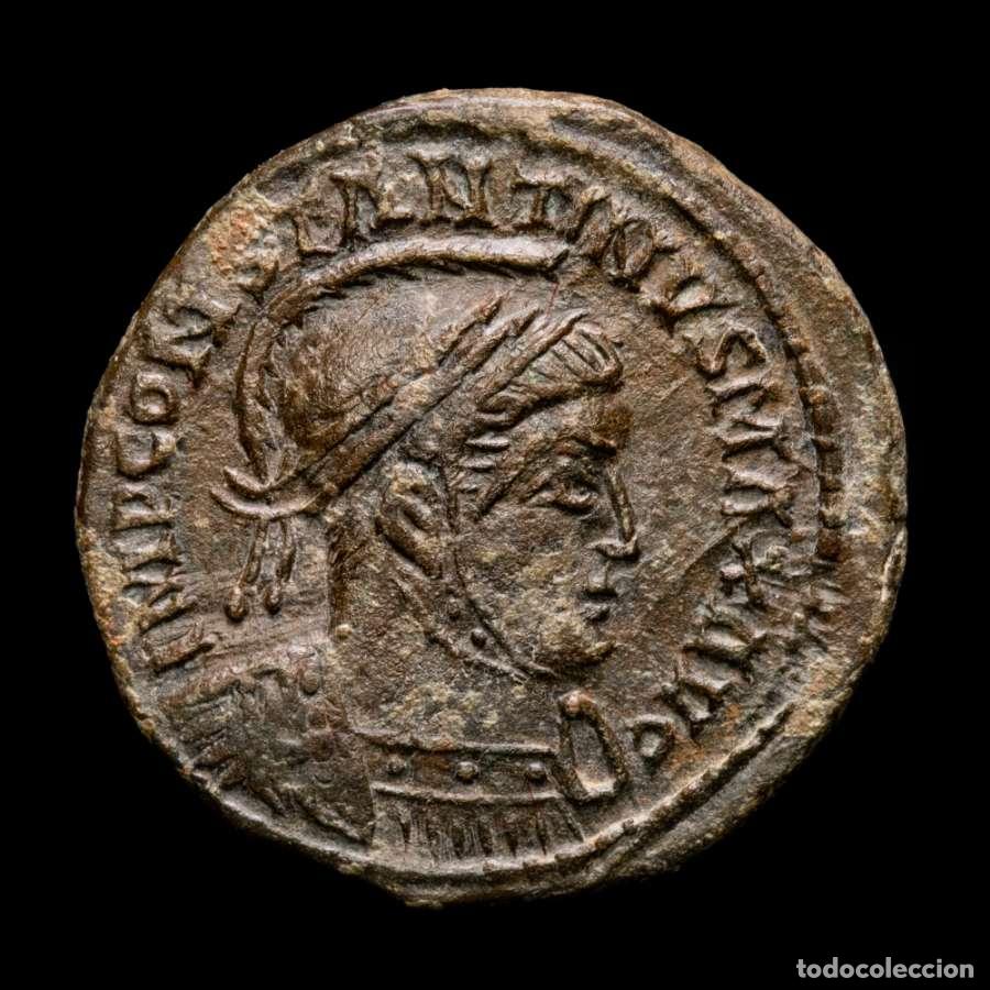 Monedas Imperio romano: Constantino I follis de tipo b&aacute;rbaro. VICTORIAE LAETAE PRINC (343)