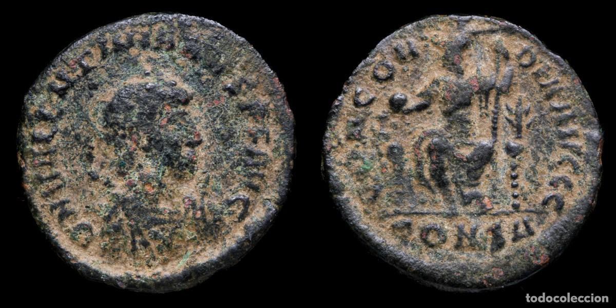 Monedas Imperio romano: Valentinian II Follis - CONCORDIA AVGGG, Constantinople - 19 mm / 2,35 gr.
