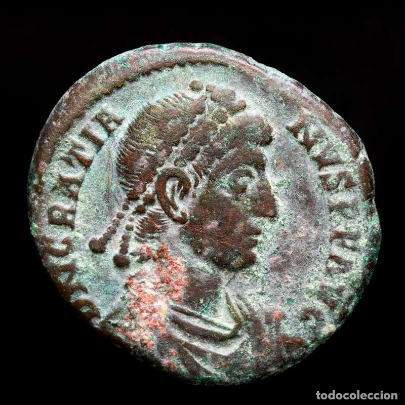Monedas Imperio romano: Graciano Maiorina. Aquileia. REPARATIO REIPVB. SMAQP. (4435)