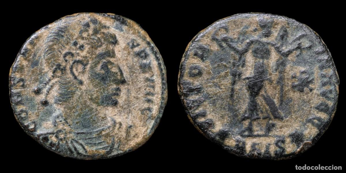 Monedas Imperio romano: Constantius II - VICTORIA AVGG, Siscia - 15 mm / 1,63 gr.