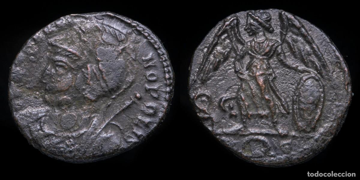 Monedas Imperio romano: Constantine I Commemorative Series - CONSTANTINOPOLIS, Rome - 17 mm / 2,23 gr.