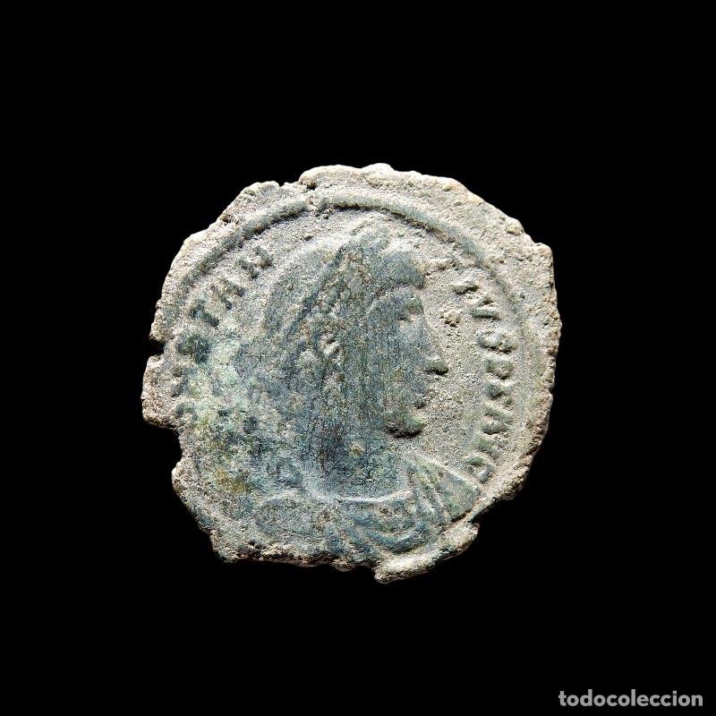 Monedas Imperio romano: Bello Constancio II 337-361 &AElig;3 Roma, R&middot;M&middot;Z. A117-M