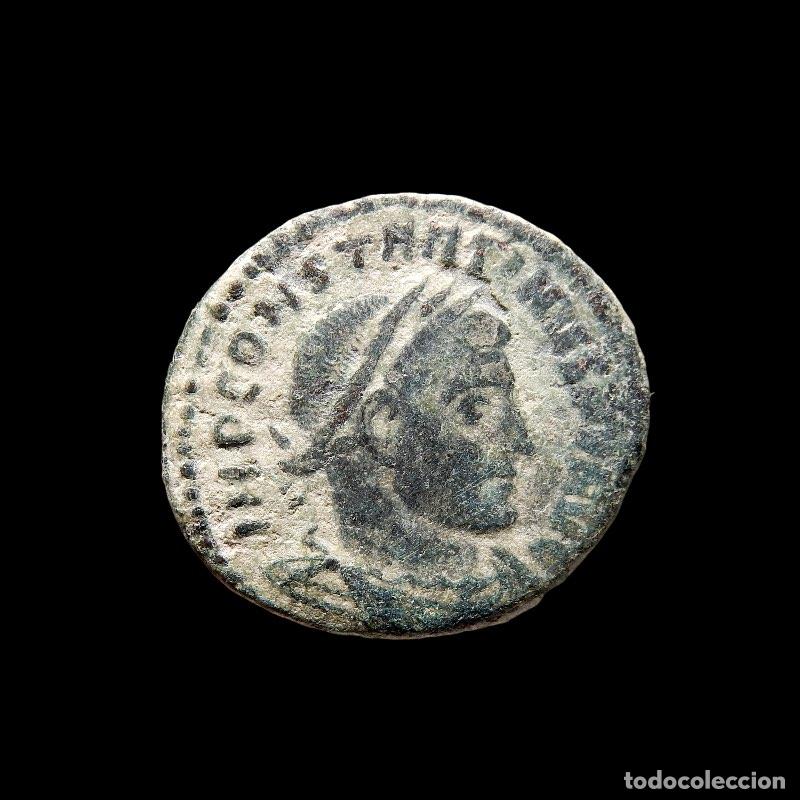 Monedas Imperio romano: Constantino I, Follis Roma SOLI INV-I-CTO COMITI. A/ RT. A129-M