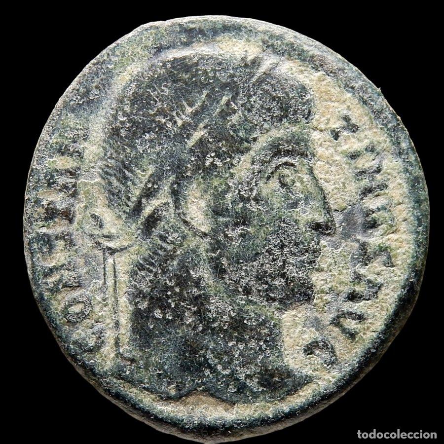 Monedas Imperio romano: Constantino I follis Roma PROVIDENTIAE AVGG R&Omega;P. A154-M