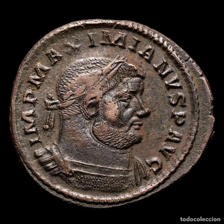 Monedas Imperio romano: Maximiano. Follis. MONETA S AVGG ET CAESS NN - SF / ITR Aequitas