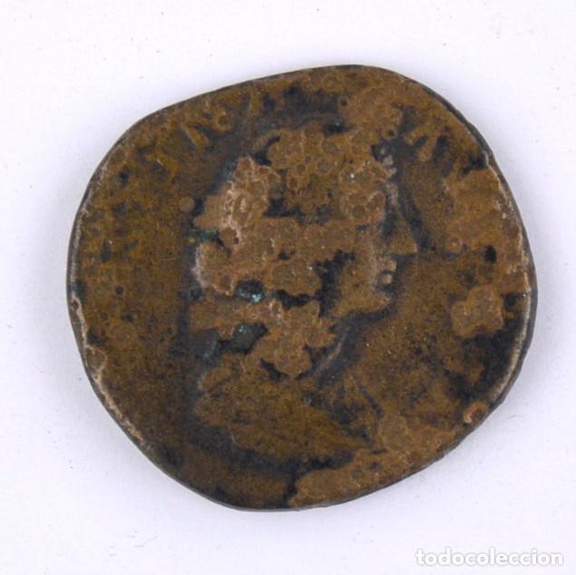 Monedas Imperio romano: Moneda por identificar, posiblemente romana. 3,2cm de di&aacute;metro.