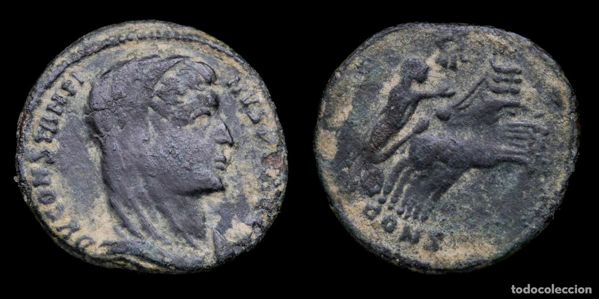 Monedas Imperio romano: Divus Constantine I, &rdquo;hand of God&rdquo; Constantinople - 15 mm / 1,12 gr.