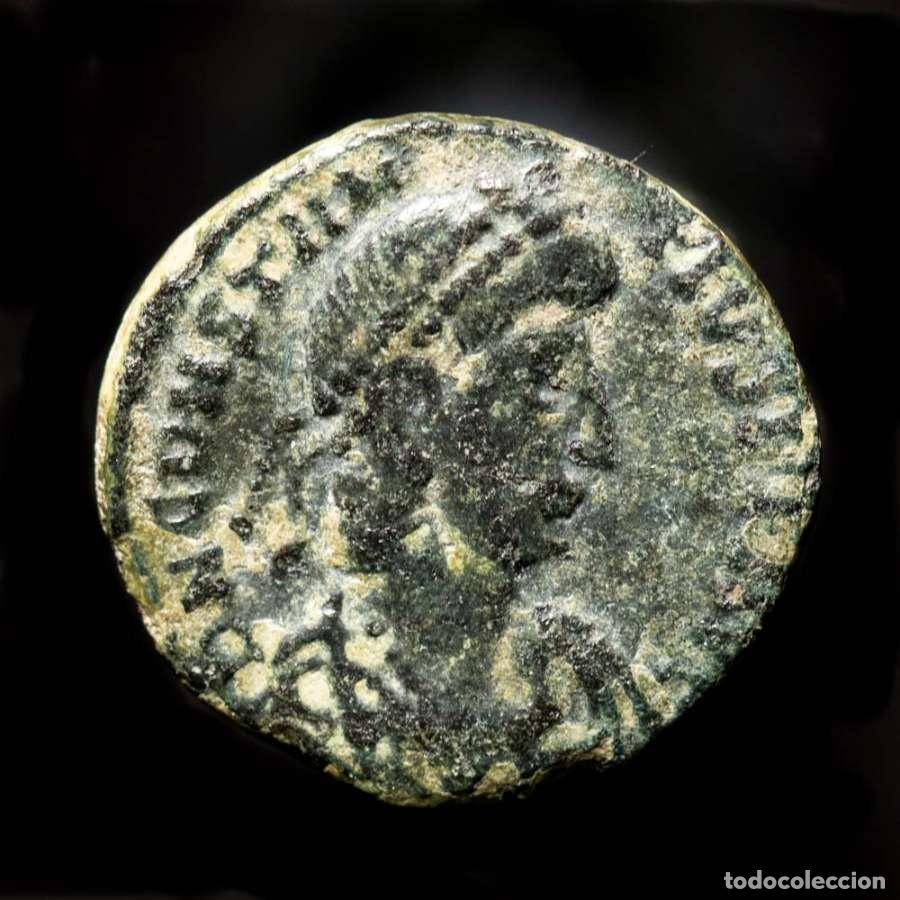 Monedas Imperio romano: Constancio II - Nummus de Arles - SPES REIPVBLICE / SCON