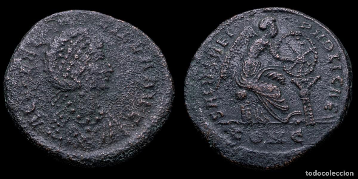 Monedas Imperio romano: Aelia Flaccilla Follis - SALVS REIPVBLICAE, Constantinople - 23 mm / 6,31 gr.