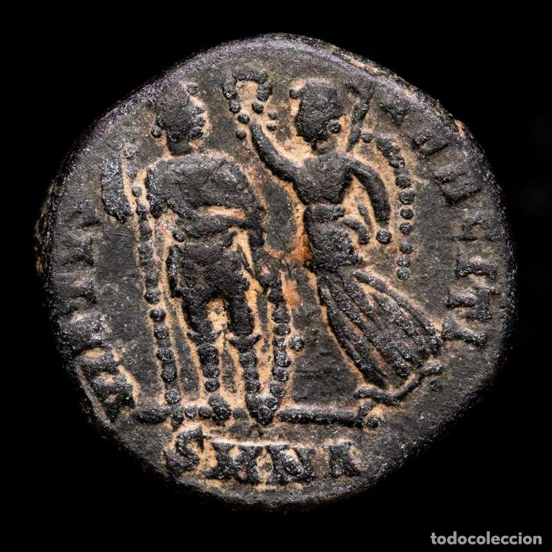 Monedas Imperio romano: Arcadio (395-408 dC) Maiorina, Nicomedia, VIRTVS EXERCITI / SMNA