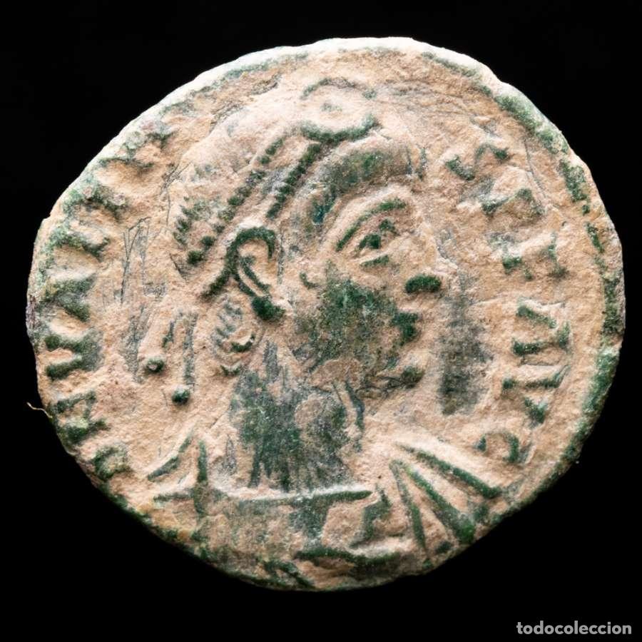 Monedas Imperio romano: Valente (364-378) Follis, Roma. SECVRITAS REIPVBLICAE. SM❦.. (3127)