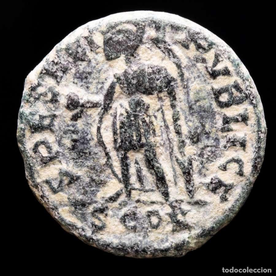 Monedas Imperio romano: Escaso Constancio II, Medio Follis, Arles SPES REI PVBLICE / SCON