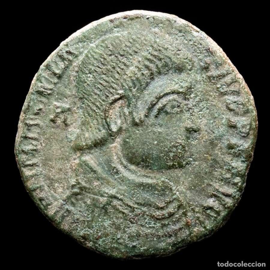 Monedas Imperio romano: Magnencio (350/3 dC) Maiorina Lugdunum VOT V MVLT X SV RPLG (3164)