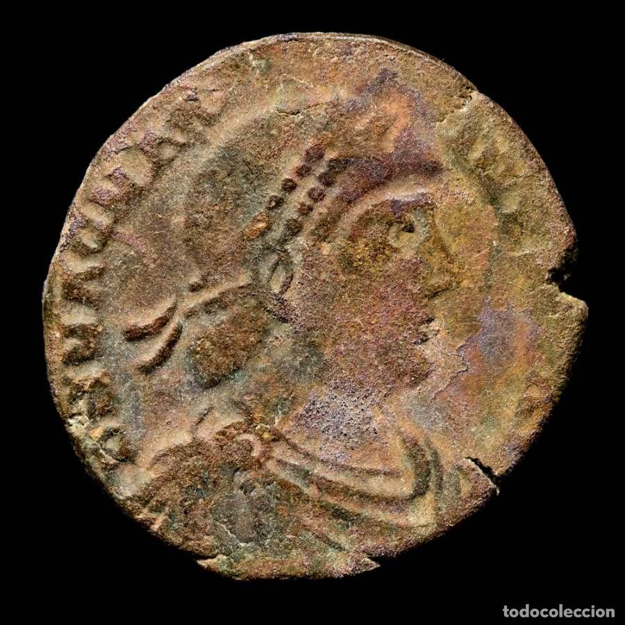 Monedas Imperio romano: Magno Maximo 383-388 AE22. Trier. SMTRP. REPARATIO REIPVB. Escasa!
