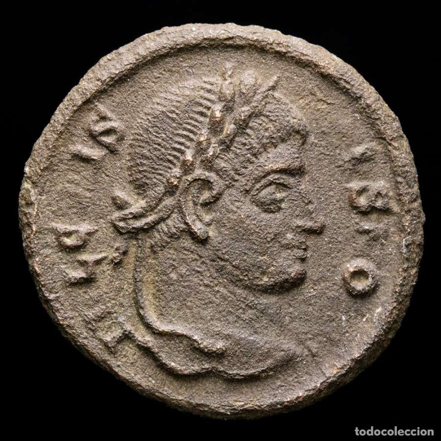 Monedas Imperio romano: Crispo &AElig; Follis - VOT X en corona / ASIS Sol - Siscia, (6130)