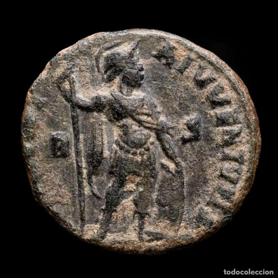 Monedas Imperio romano: Crispo Cesar (316-326 dC) AE follis. PRINCIPIA IVVENTVTIS R-S