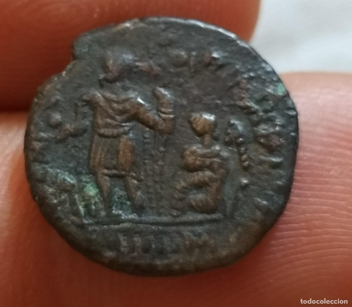 Monedas Imperio romano: Ae 4 emperador CONSTANTE 533. 550 dC