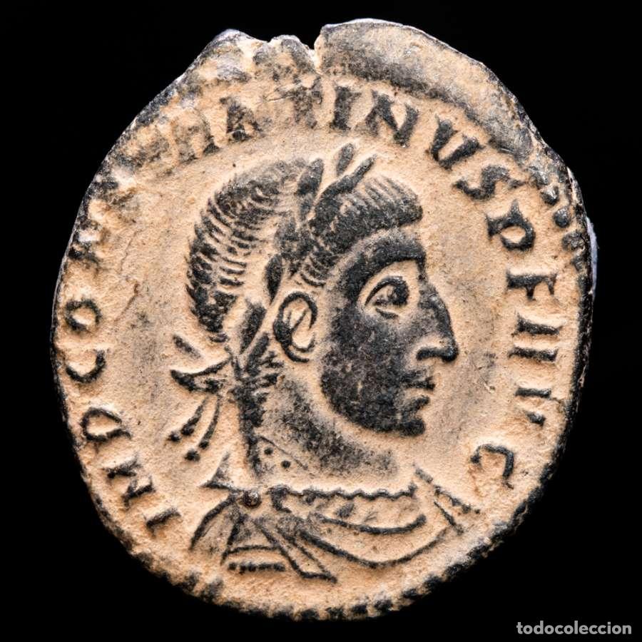 Monedas Imperio romano: Constantino I, Roma - SOLI INVICTO COMITI - &Omega; / RP. Follis (1091)