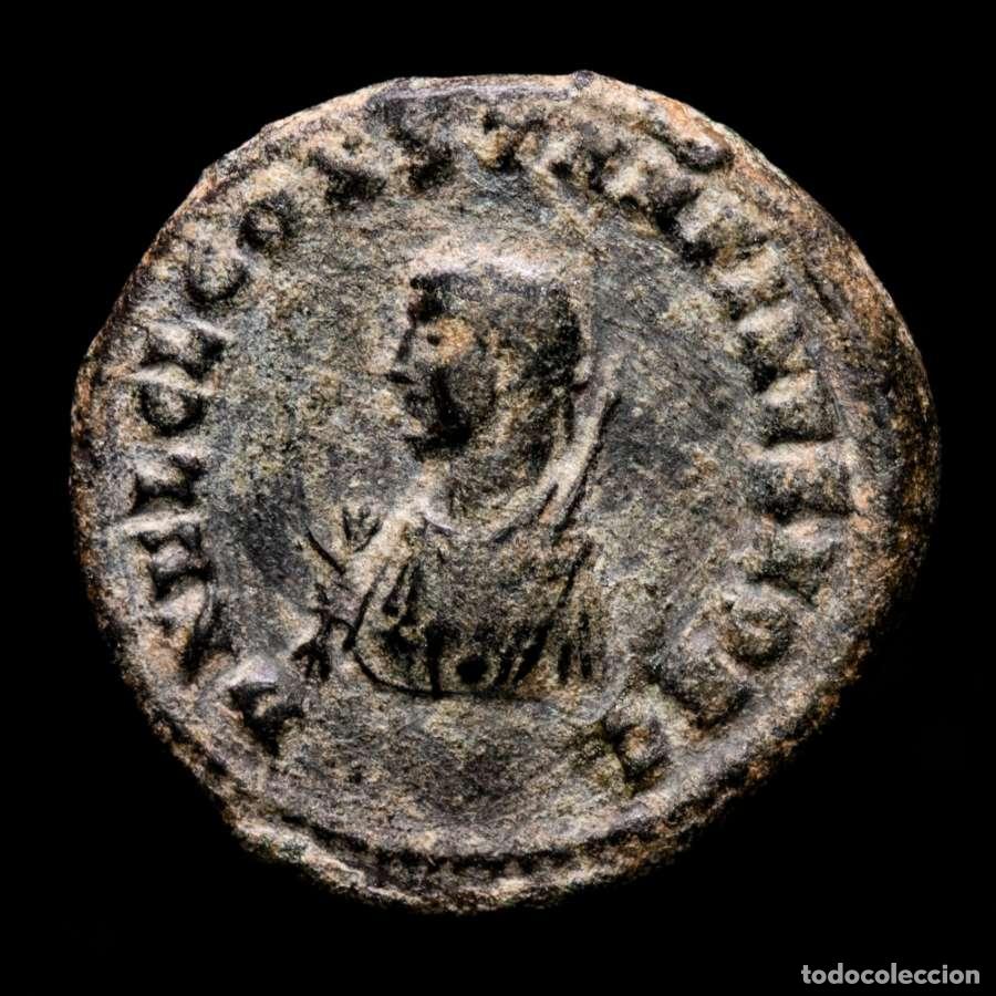 Monedas Imperio romano: Constantino II 317 dC Follis, Heraclea MHTЄ PROVIDENTIAE CAESS