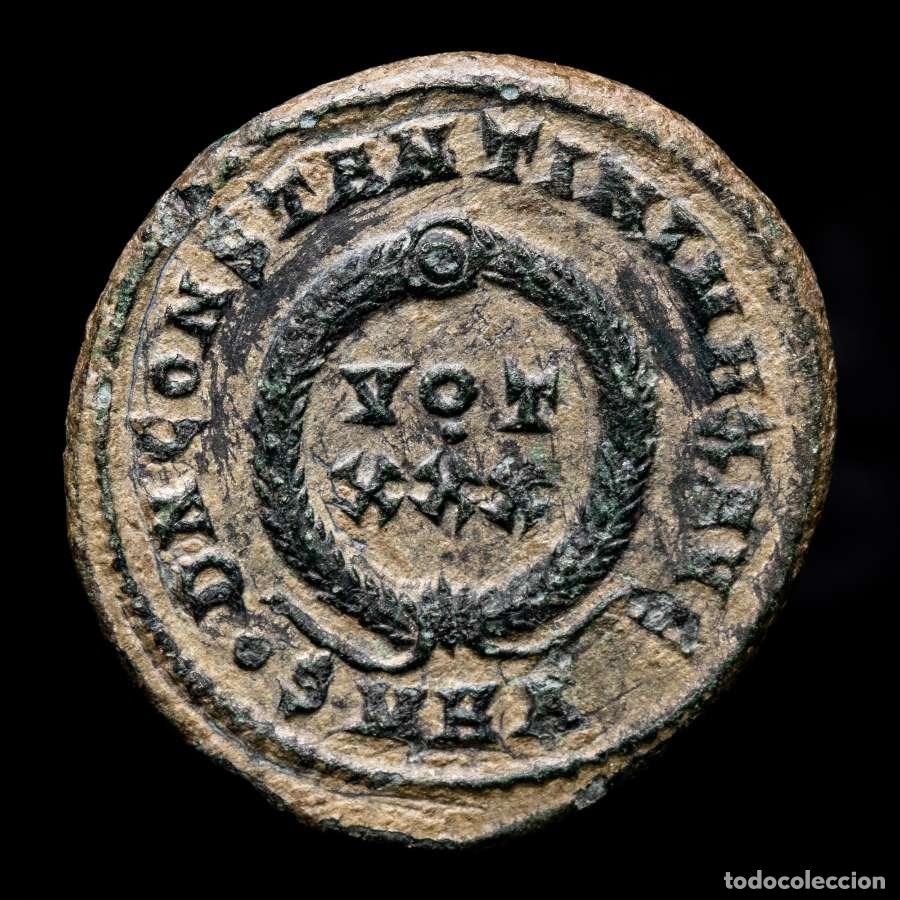 Monedas Imperio romano: Constantino I - &AElig; Follis - Heraclea - VOT XXX / &bull;SMHA (3259)