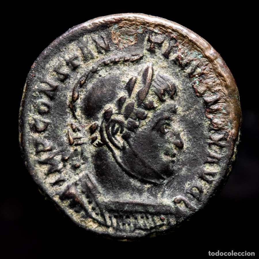 Roman Empire Coins: Constantino I &AElig; Follis VICTORIAE LAETAE PRINC PERP STR