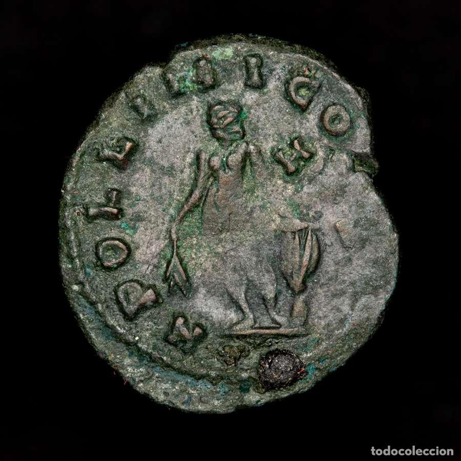 Roman Empire Coins: Hibrido Anverso Claudio II y Reverso Quintilo APOLLINI CONS-H. Raro