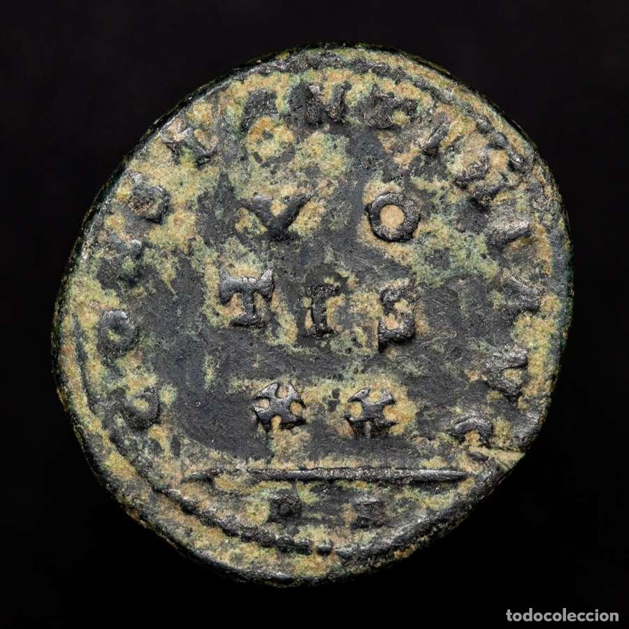 Roman Empire Coins: Constantino I, follis. Arles. CONSTANTINI AVG/ VO TIS XX// PA. Rara