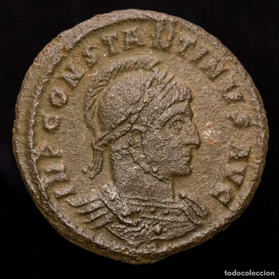 Roman Empire Coins: Constantino I Follis Arles VICTORIAE LAETAE PRINC PERP // P⊎A (8827)