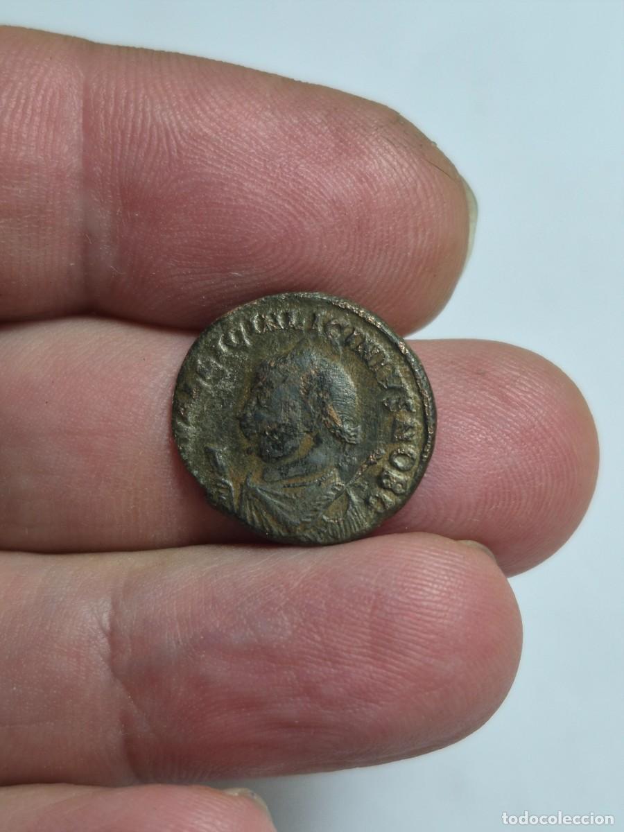 Monedas Imperio romano: NT/ FOLLIS LICINIO II RESTOS DE PLATEADO ANTIOQUIA 2,71 GRS (A1478)