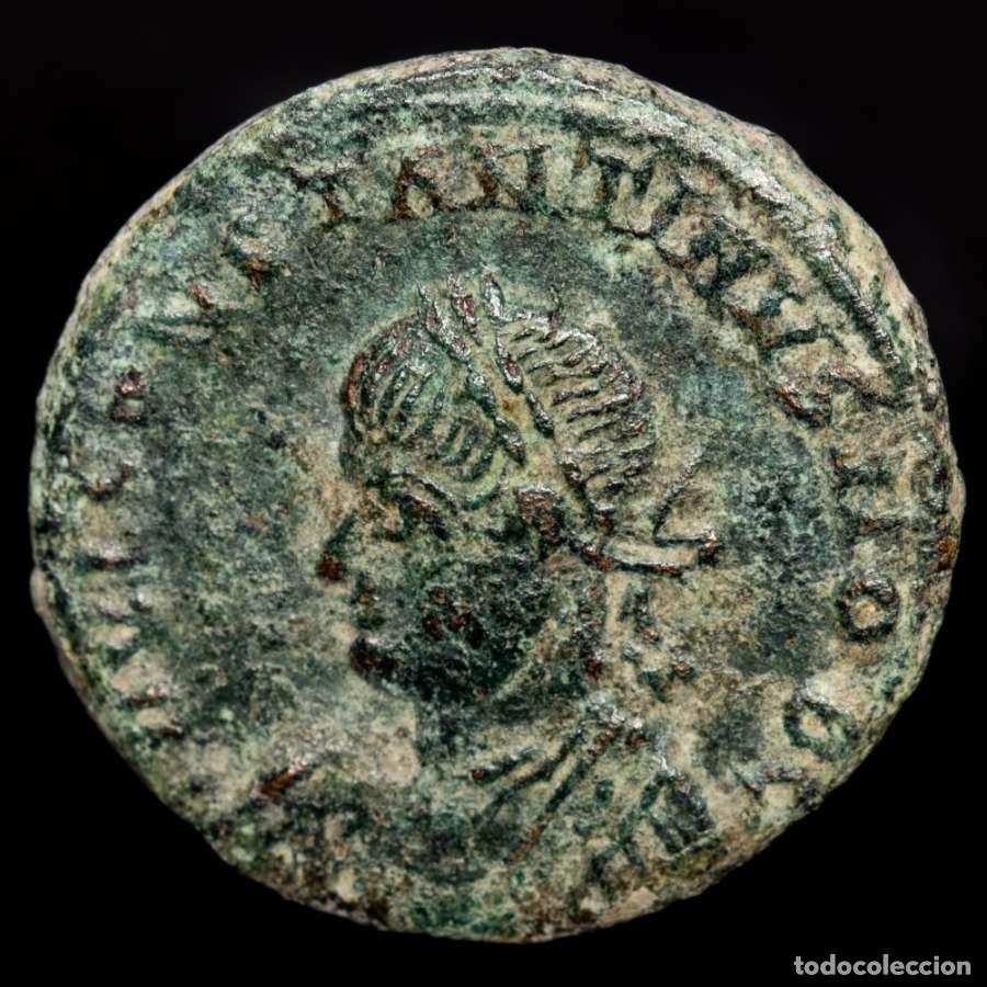 Monedas Imperio romano: Constantino II, follis. Arles. VOT X//ARL. Busto a izquierda. Rara.