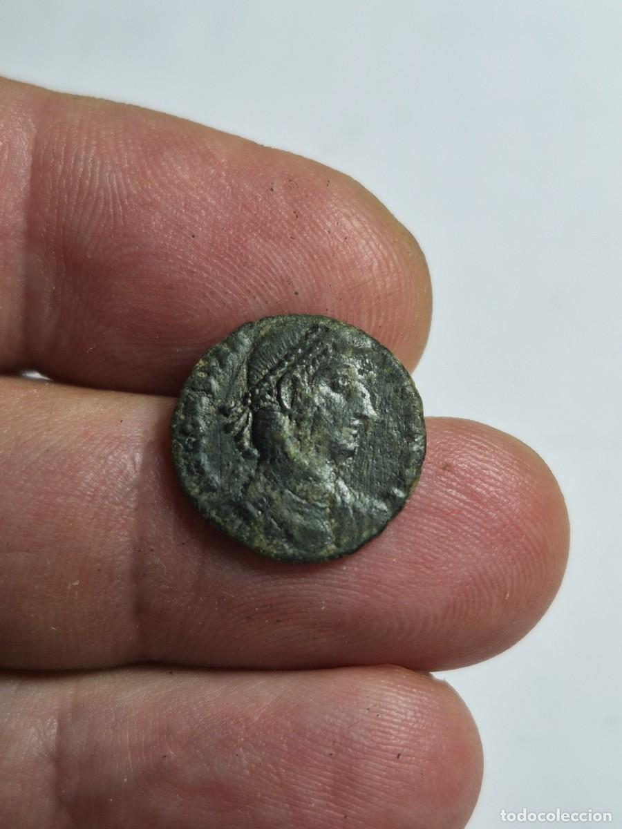 Monedas Imperio romano: NT/ FOLLIS CONSTANCIO II AVE FENIX 2,17 GRS (A1511)