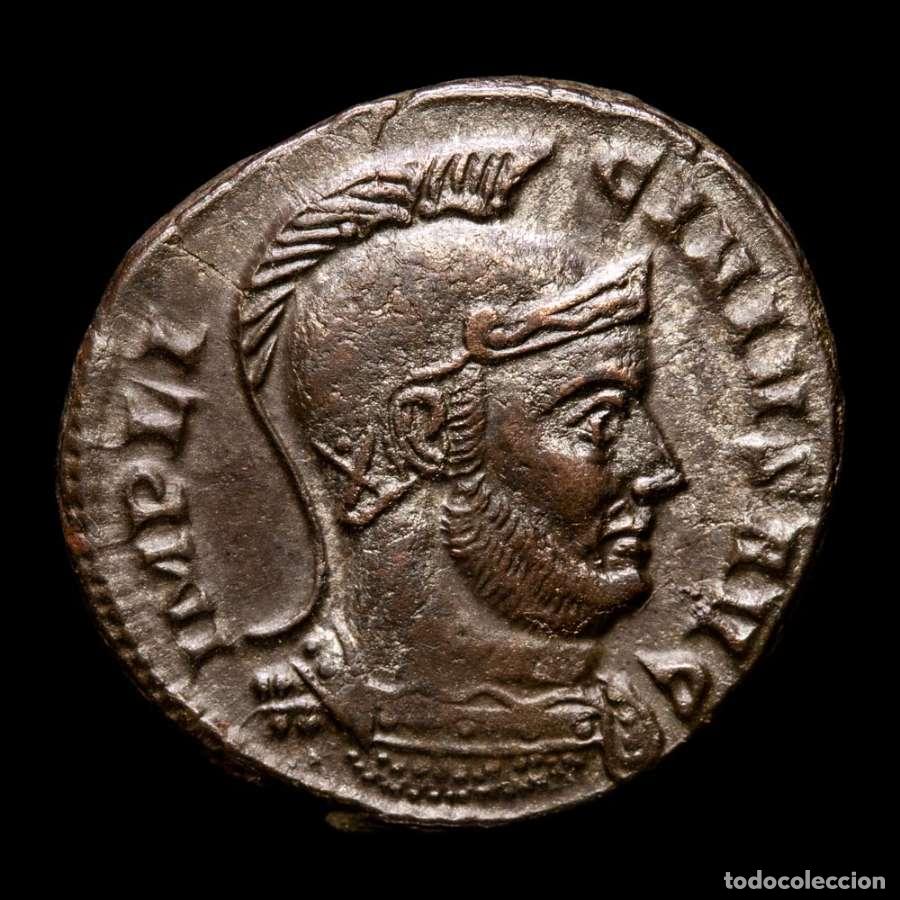 Monedas Imperio romano: Licinio I (308-324 d.C.) follis Ticinum VIRTVS EXERCIT // ST Escaso.
