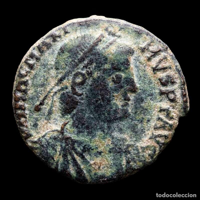 Monedas Imperio romano: Magno Maximo 383-8 dC. Maiorina Lyon REPARATIO-REIPVB C/ LVGS (4401)