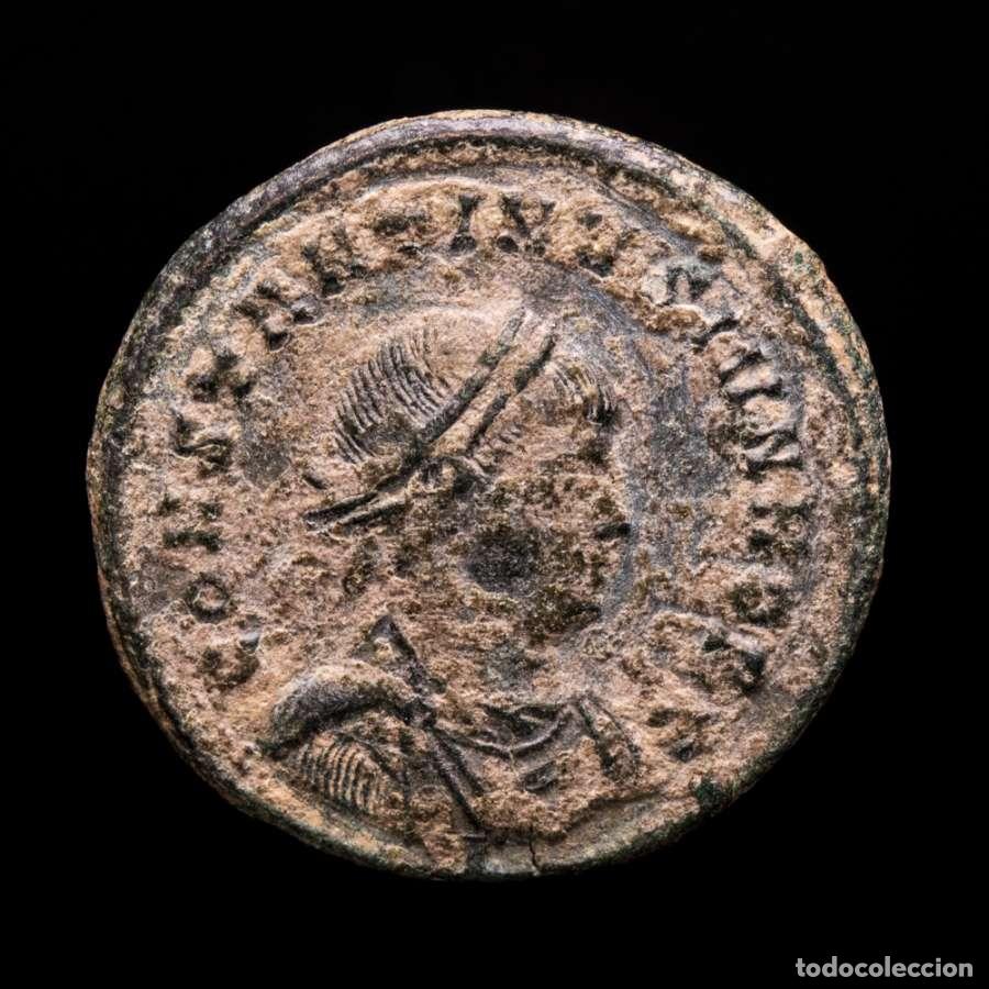 Monedas Imperio romano: Constantino II - Follis de Ticinum - VOT X en corona / TT (6327)